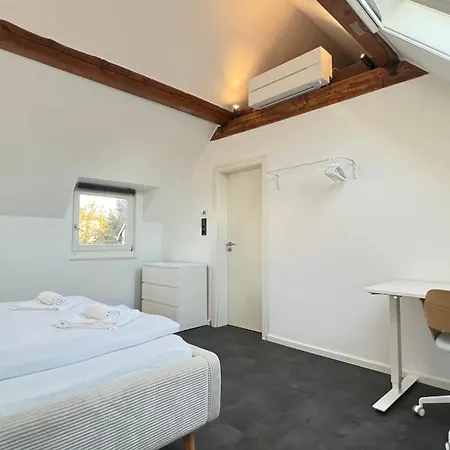 Ludwigshome - Zentrale Lage, Luxusbad, Workspace, Klima Apartment
